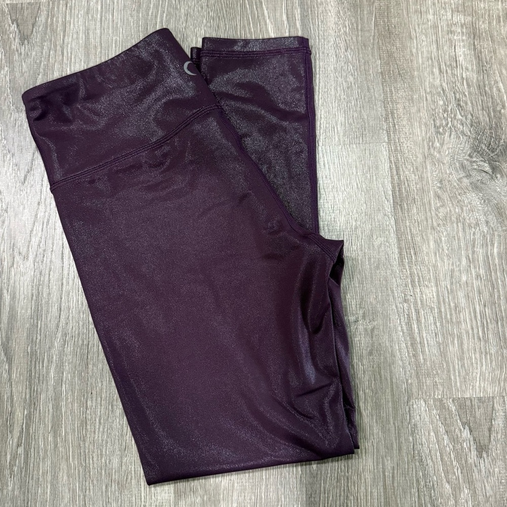 Zyia Active purple metallic leggings Light N Tight collection Size 6-8